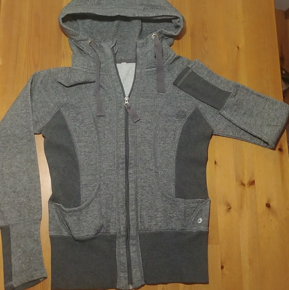 *SOLD* GUC GREY HOODIE SWEATSHIRT - Picture 2 of 8